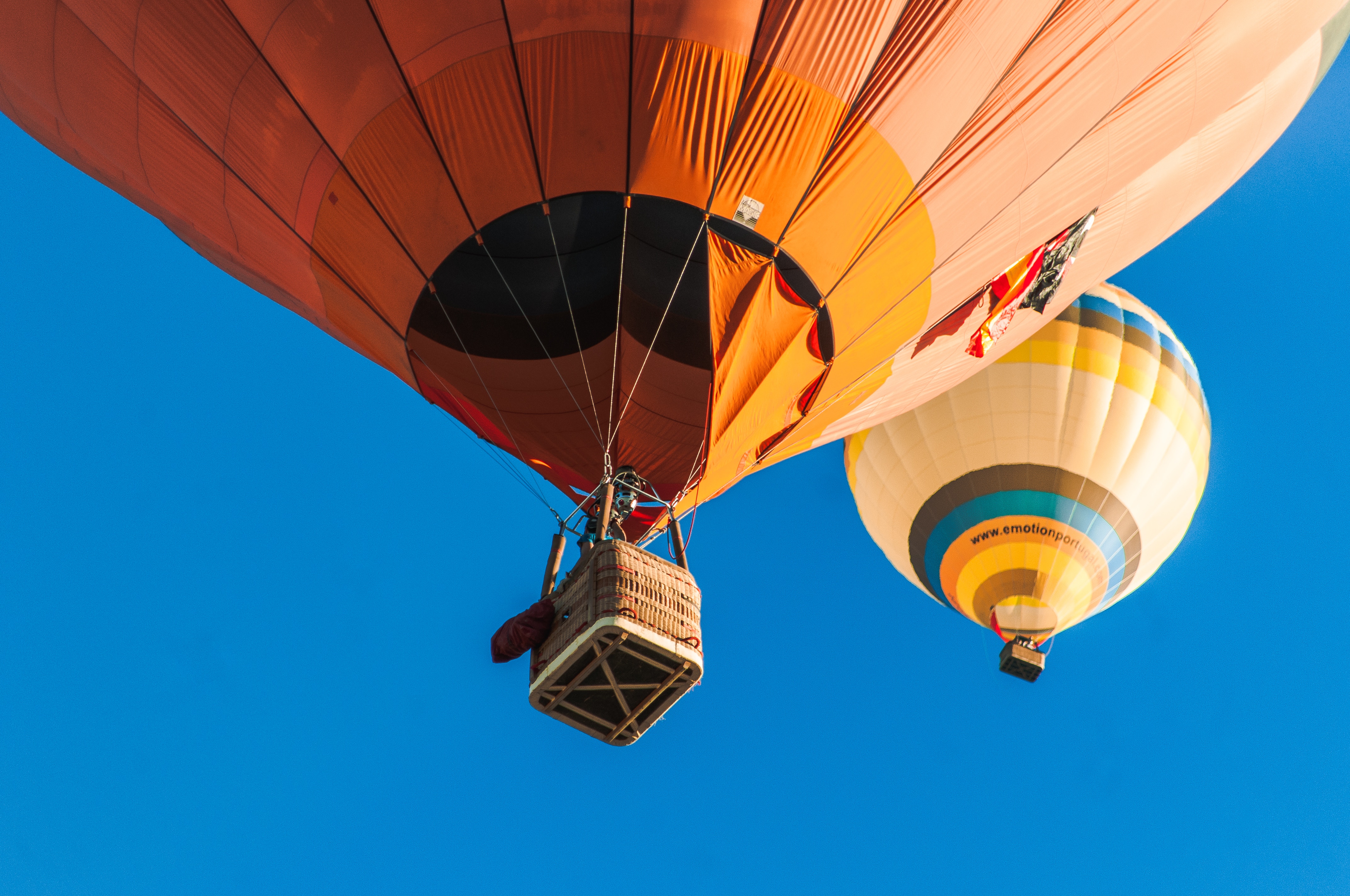 hot air balloon